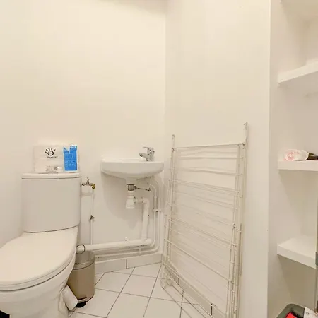 Hotel Immeuble Septembre *